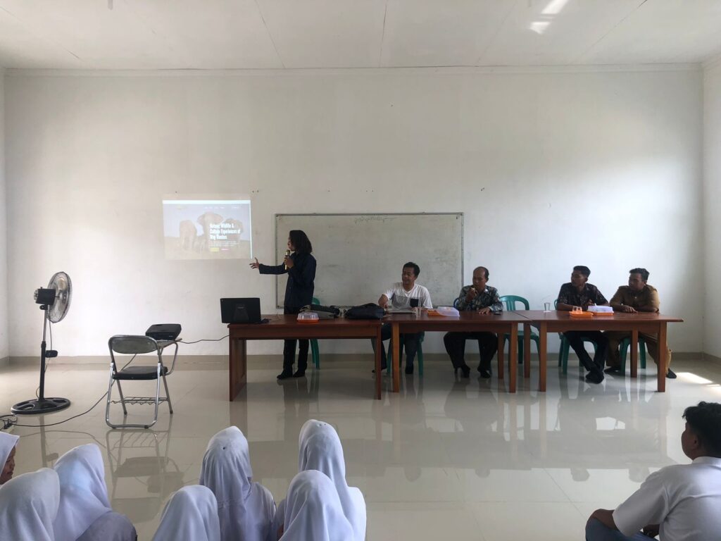 Workshop Media Center TNWK di SMK Muhammadiyah Braja Selebah