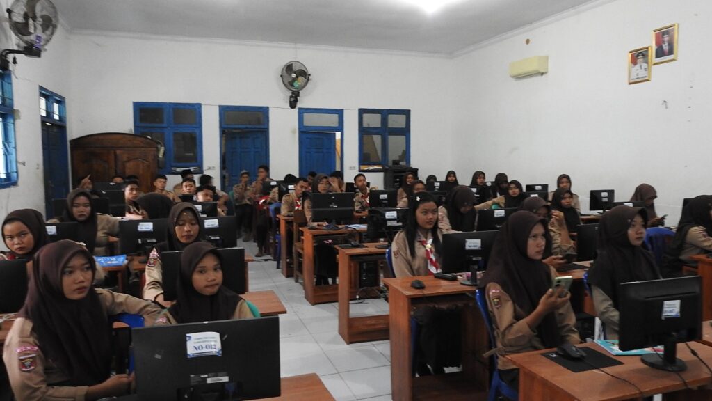 Workshop Media Center di SMK PGRI Transpram